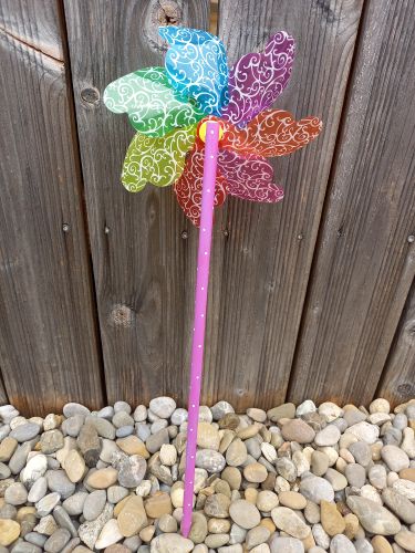 Windrad * 17 cm * Holzstil und -kugel handbemalt * Gartenstecker * Kinder * Deko * Regenbogen